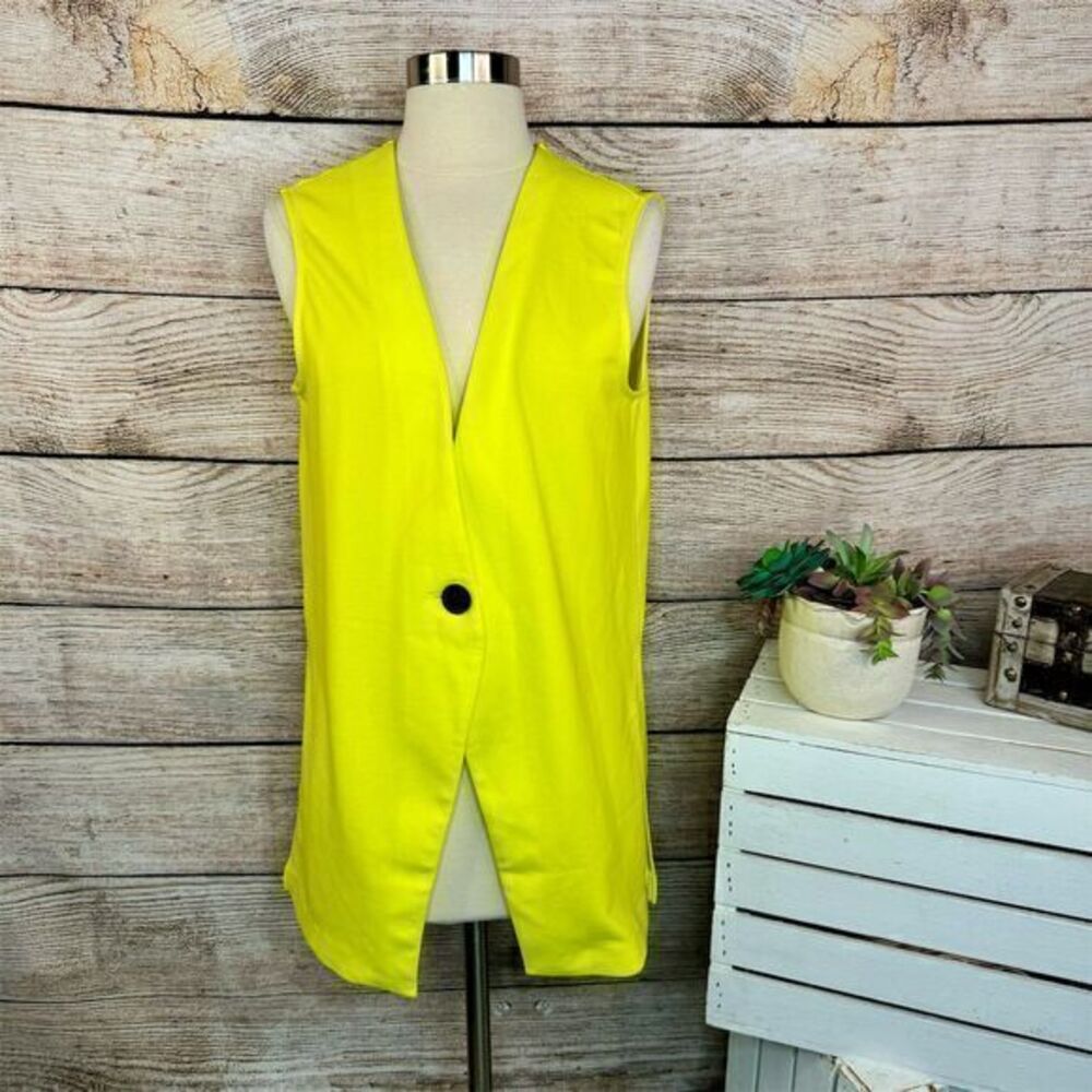 VERO MODA Women's Neon Yellow Sleeveless One-Button Vest Size M